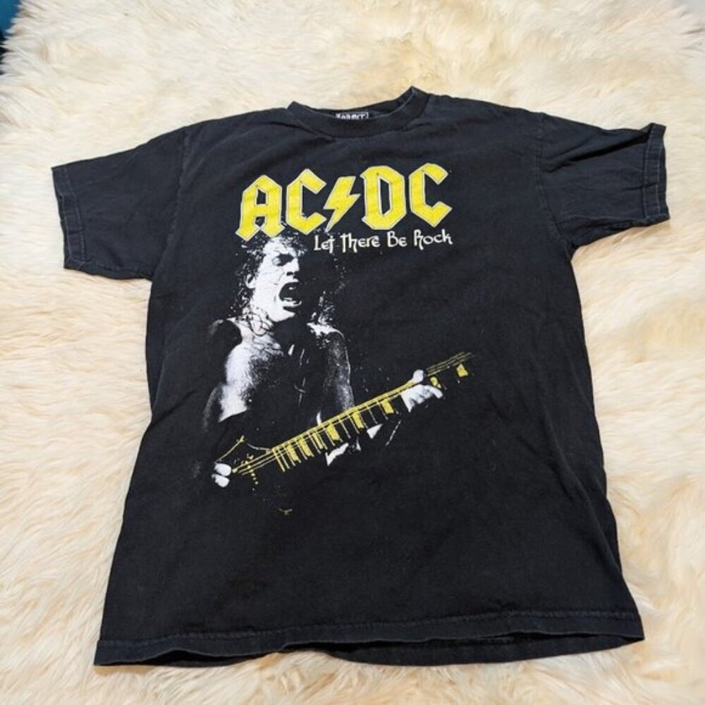 AC/DC Let There Be Rock Graphic Tee Sz M Vtg 2000s Admit One Tag Band T Shirt